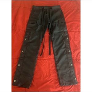 MNML Snap Zipper Black Nylon Cargo Pants Size 31
